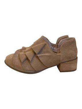 Seychelles ankle booties tan beige leather woven details chunky heeled size 6